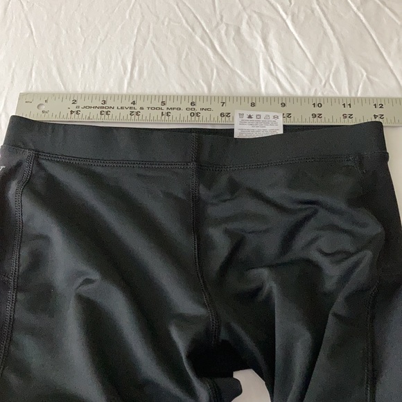 Nike Dri-Fit Running Gear - Picture 9 of 11